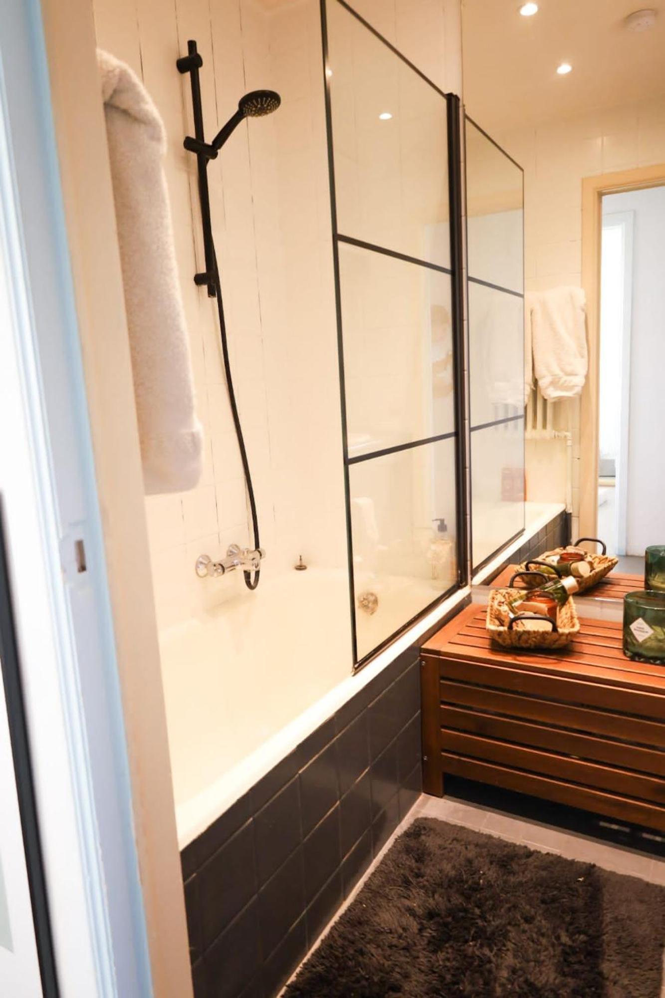 Furnished - Bright, Modern Apartment In Brussels, 15 Minutes Walk From The Atomium Экстерьер фото